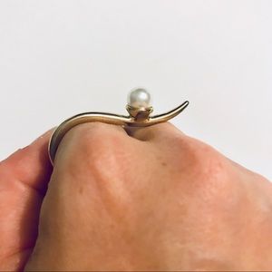 Dara Ettinger Jewelry - Dara Ettinger Pearl and Gold Ring Dara Ettinger Jewelry - Dara Ettinger Pearl and Gold Ring